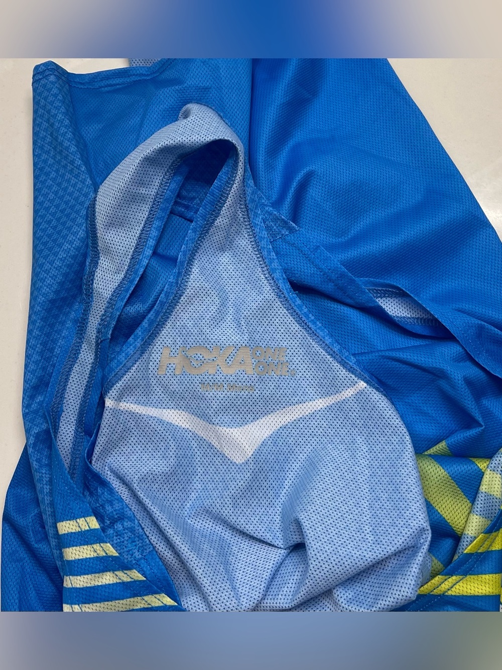 HOKA One One Performance Men’s Champ Tank Singlet Race Ready Running Tank Size M - Picture 4 of 4